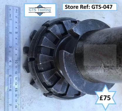 Carbide Insert Milling Cutter, Heavy Duty,  150mm Diameter, 14x Cutting Blades, Complete With Spindle Taper Cutter Holding (Ref: GTS-047)